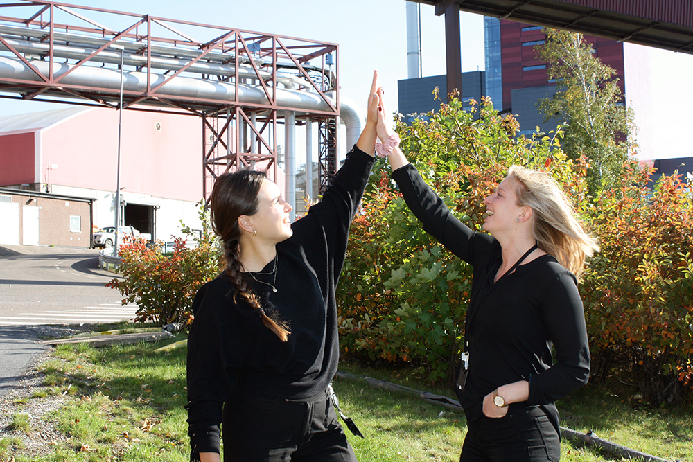 Monika och Linnea årets exjobbare på Söderenergi